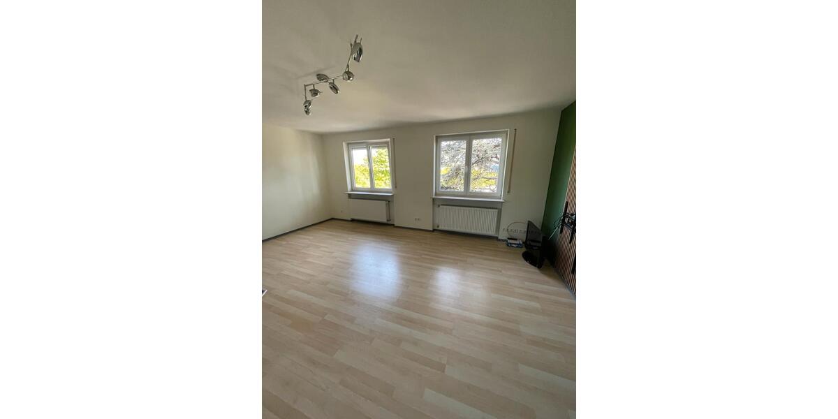Etagenwohnung Neustadt an der Weinstraße - 3 Zimmer, 35 m&sup2;, 600&euro; | Angebot:26297912