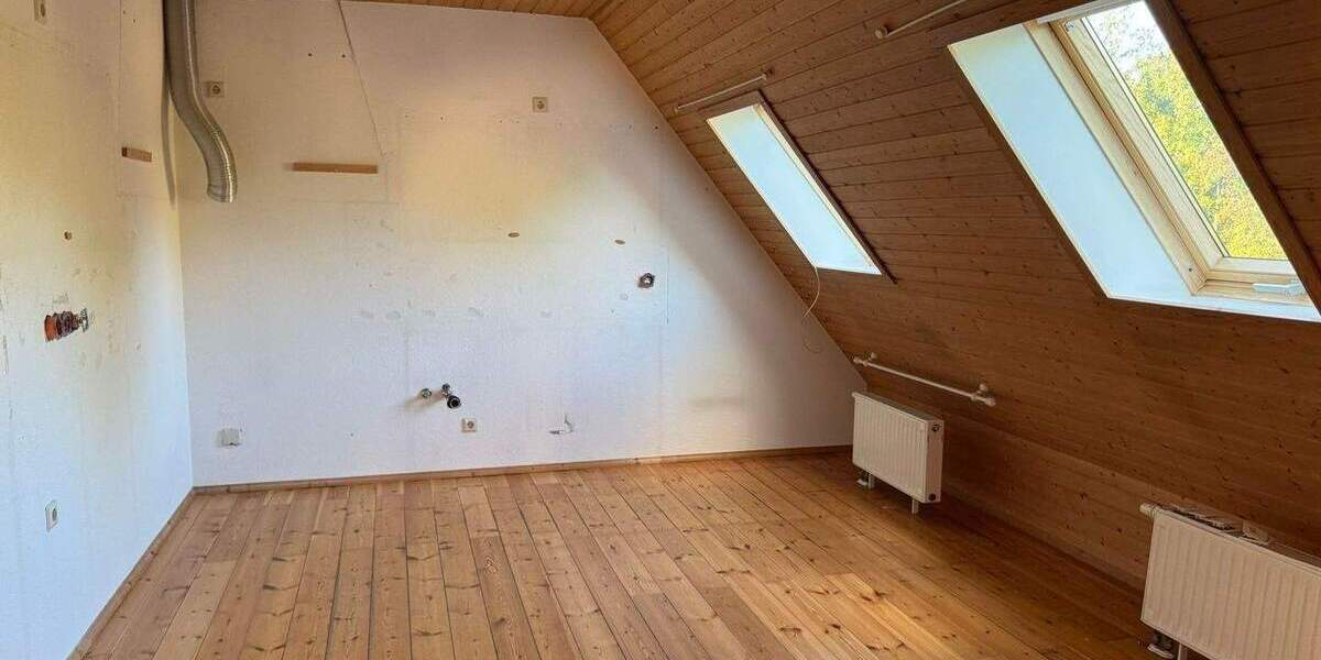 Einfamilienhaus Ostrau - 7 Zimmer, 248 m&sup2;, 380.000&euro; | Angebot:25768268