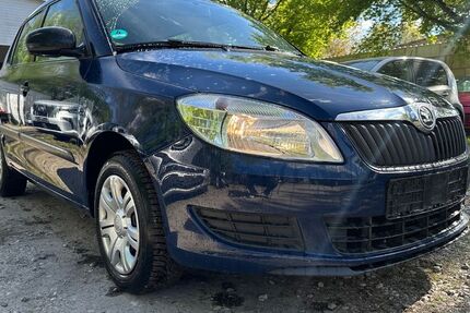 Skoda Fabia 76.000 km 7.490 &euro; Berlin 14167