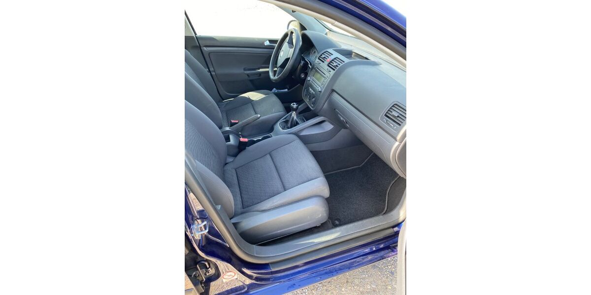 VW Golf 190.000 km 2.100 &euro; Hünfelden 65597