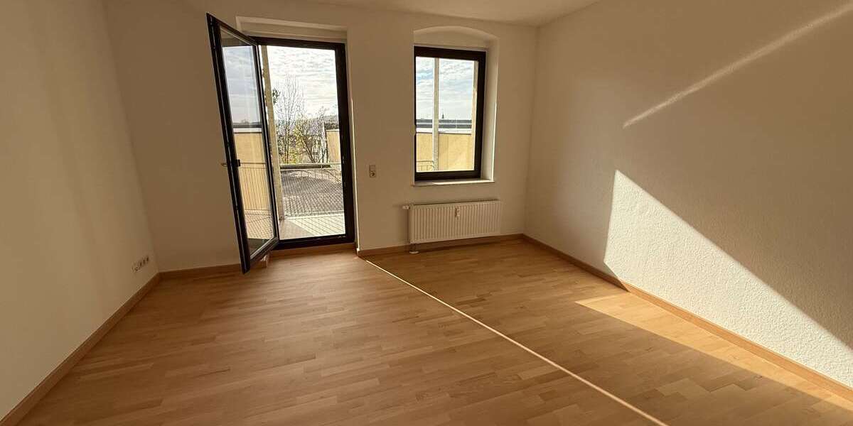 Etagenwohnung Reichenbach Oberreichenbach - 3 Zimmer, 81 m&sup2;, 62.000&euro; | Angebot:26287637