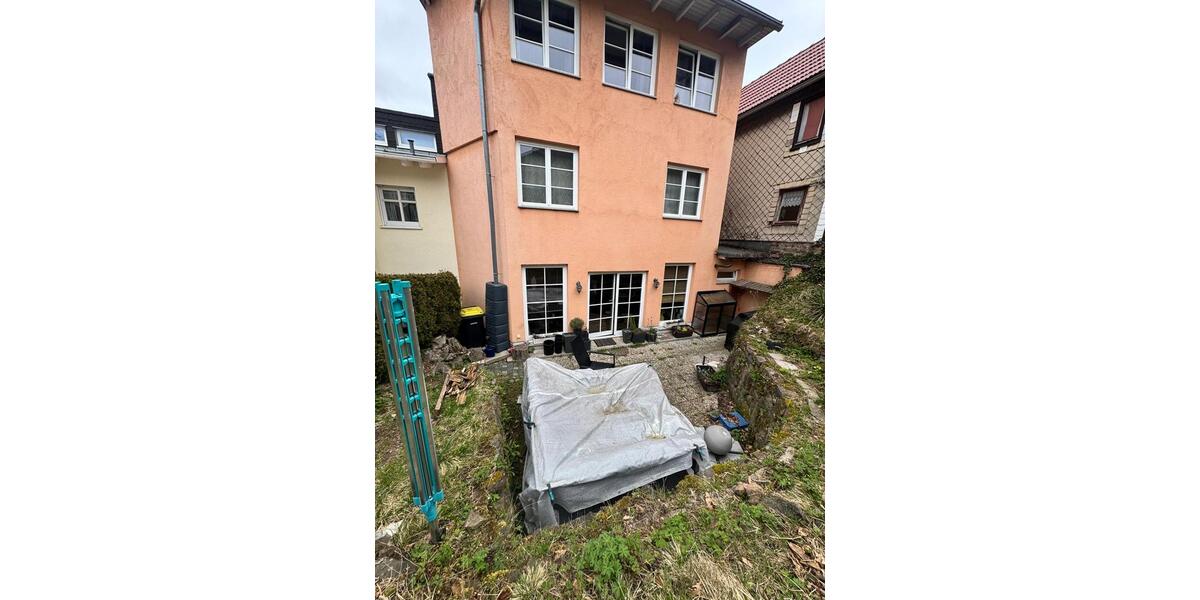 Reihenhaus Suhl - 5 Zimmer, 210 m&sup2;, 1.150&euro; | Angebot:26336041