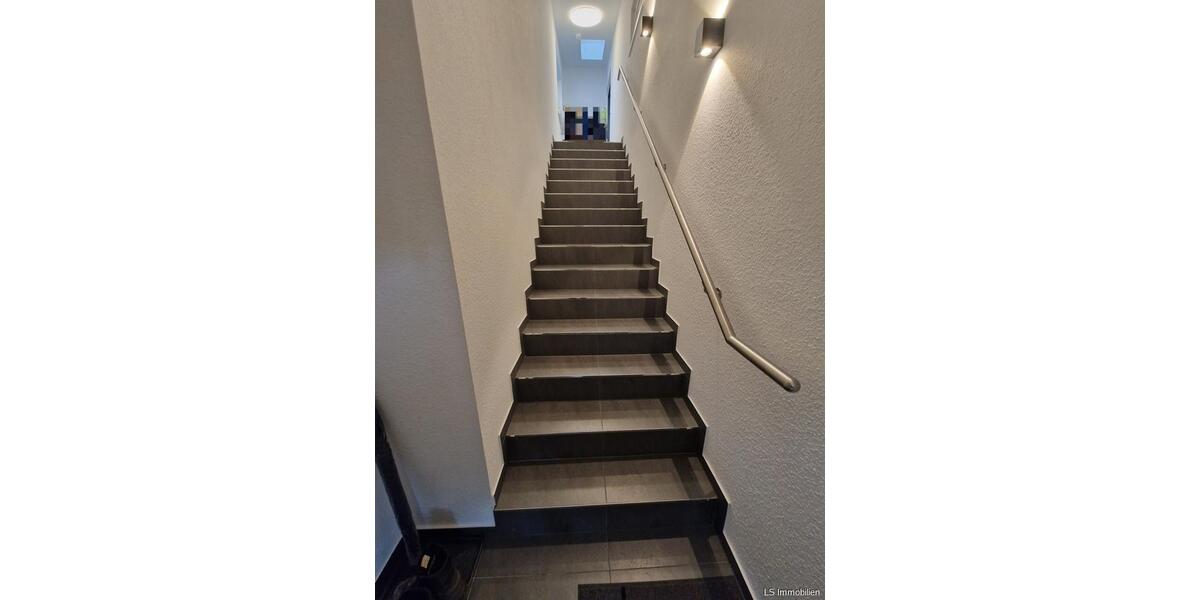 Etagenwohnung Rastede - 4 Zimmer, 125 m&sup2;, 950&euro; | Angebot:25430107