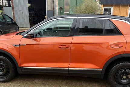 VW T-Roc 99.500 km 17.680 € Bedburg-Hau 47551