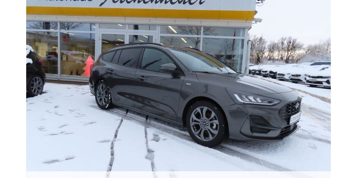 Ford Focus 12.867 km 21.990 &euro; Schwerin 19057