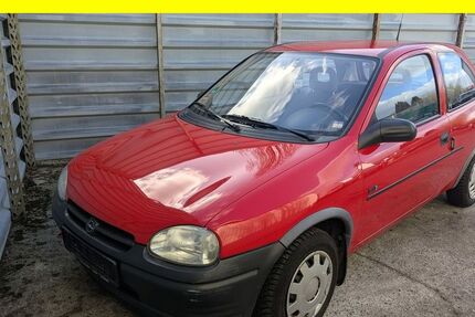 Opel Corsa 92.713 km 3.450 &euro; Lübeck 23556