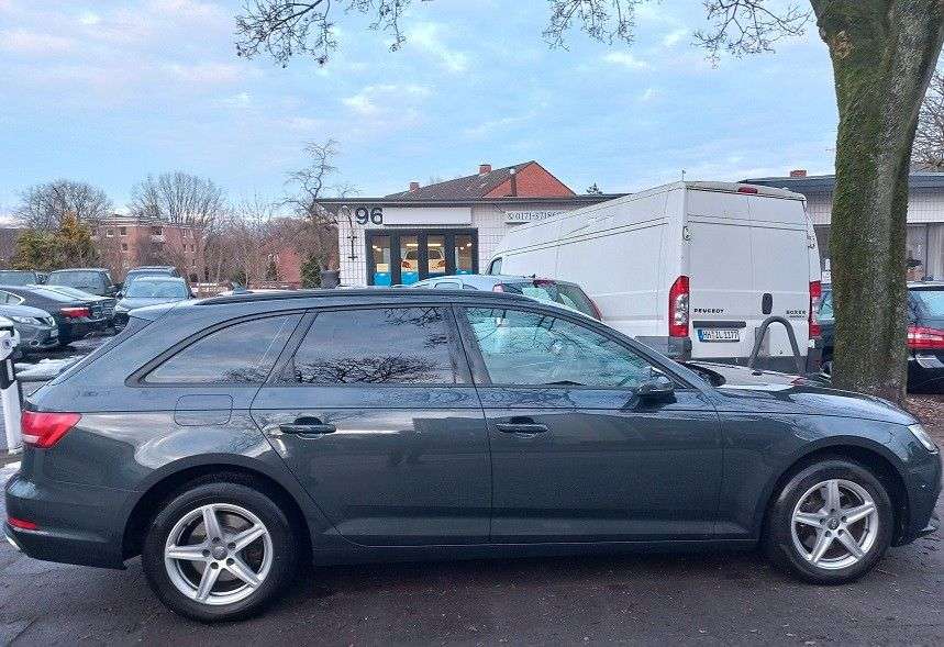 Audi A4 122.602 km 17.400 &euro; Hamburg 21031