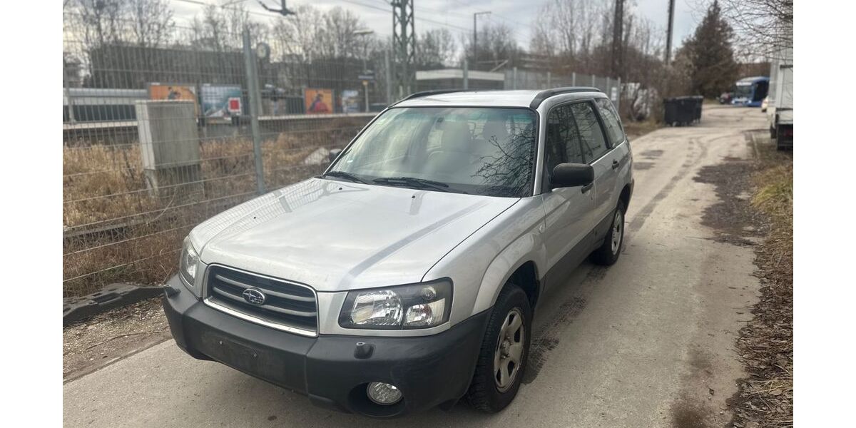 Subaru Forester 221.806 km 1.650 &euro; München 81929