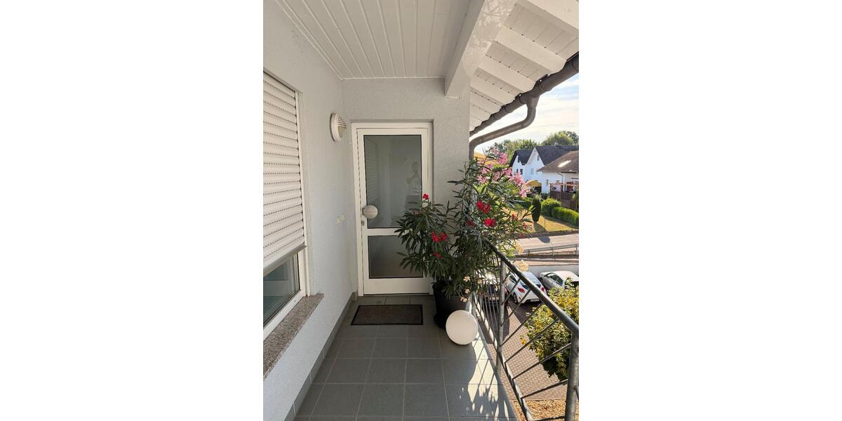 Dachgeschoßwohnung Karben - 4 Zimmer, 90 m&sup2;, 368.000&euro; | Angebot:27204274