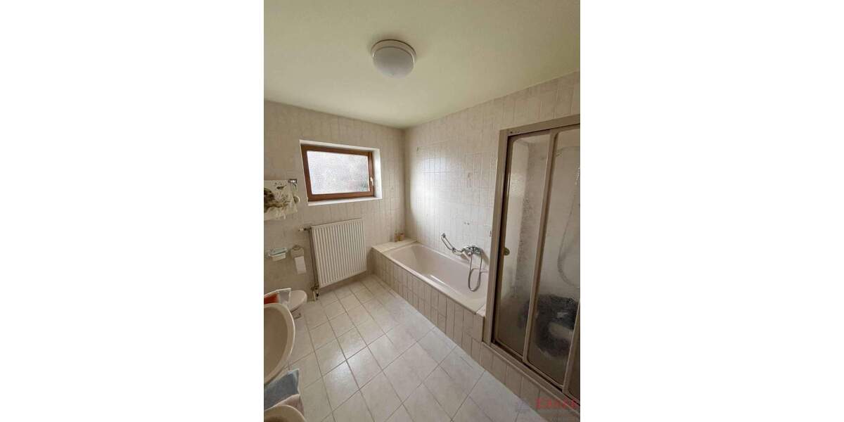 Doppelhaushälfte Viechtach - 5 Zimmer, 128 m&sup2;, 239.000&euro; | Angebot:25692886