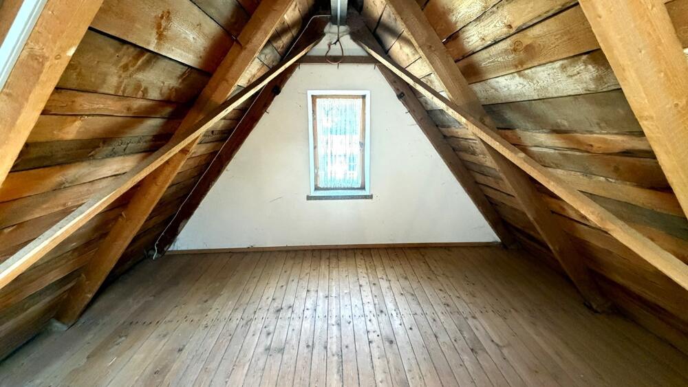 Einfamilienhaus mit großem Grundstück und vielseitigem Nebengebäude in ruhiger Lage - Einfamilienhaus Königshain-Wiederau Wiederau | Angebot:27034224