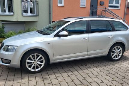 Skoda Octavia 86.400 km 11.000 &euro; Hambrücken 76707