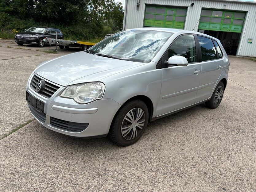 VW Polo 263.843 km 699 € Güstrow 18273