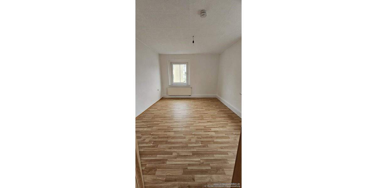 Etagenwohnung Brand-Erbisdorf / Langenau Langenau - 3 Zimmer, 68 m&sup2;, 59.000&euro; | Angebot:25770228
