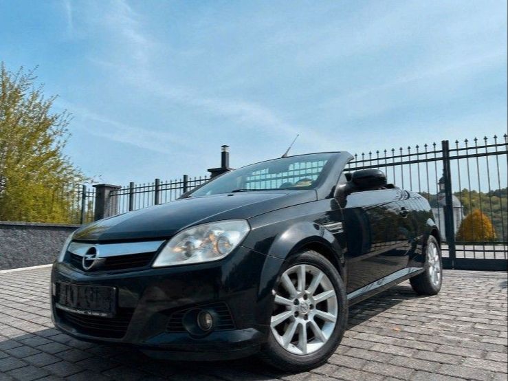 Opel Tigra 180.000 km 2.190 &euro; Gießen 35396
