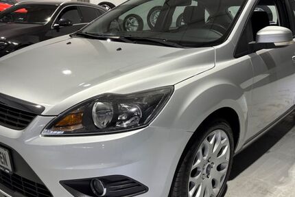 Ford Focus 89.721 km 5.900 &euro; Erfurt 99085