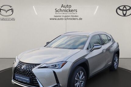 Lexus UX 2.933 km 25.240 &euro; Moers 47441