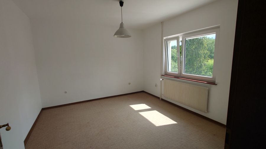 Provisionsfrei* von Privat: Mehrfamilienhaus mit großem Garten und zwei Garagen - Mehrfamilienhaus, Wohnhaus Mühltal | Angebot:27145805