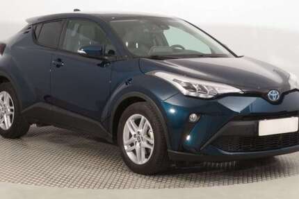Toyota C-HR 15.571 km 23.990 &euro; München 81673