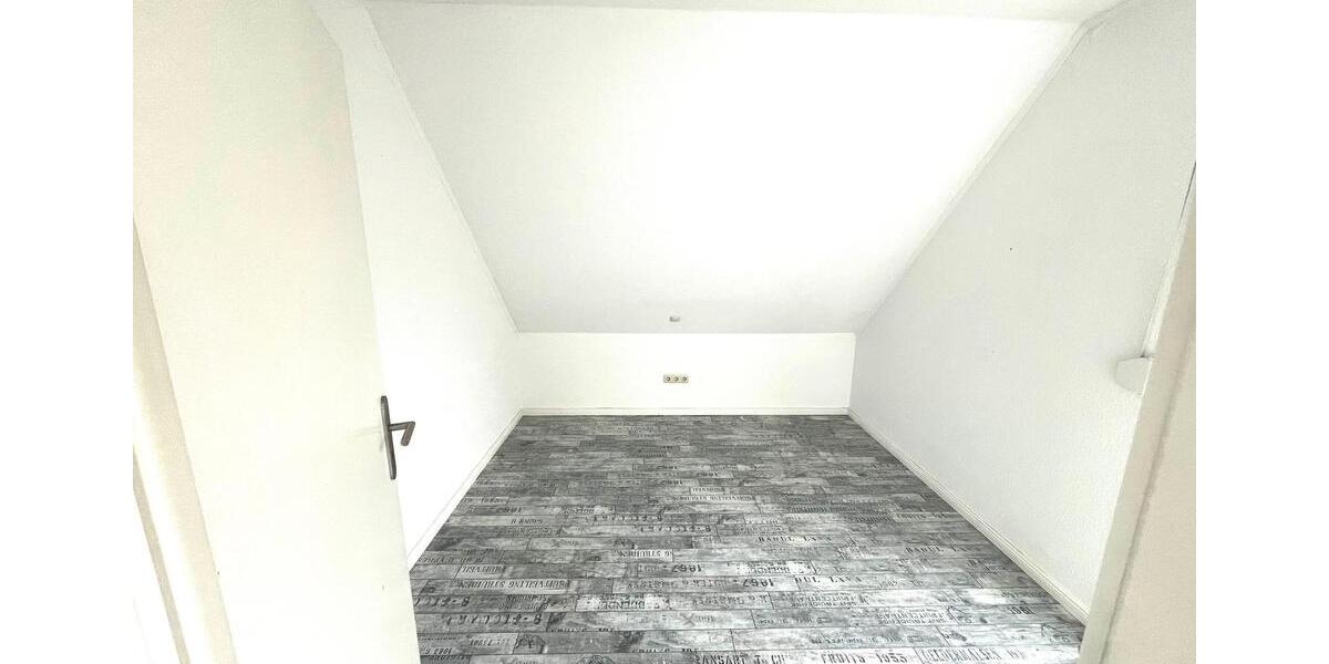 Dachgeschoßwohnung Kisdorf - 4 Zimmer, 85 m&sup2;, 1.000&euro; | Angebot:26663278