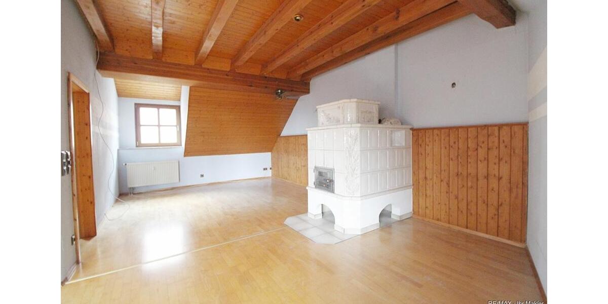 Etagenwohnung Roßtal - 4.5 Zimmer, 157 m&sup2;, 1.300&euro; | Angebot:26316253