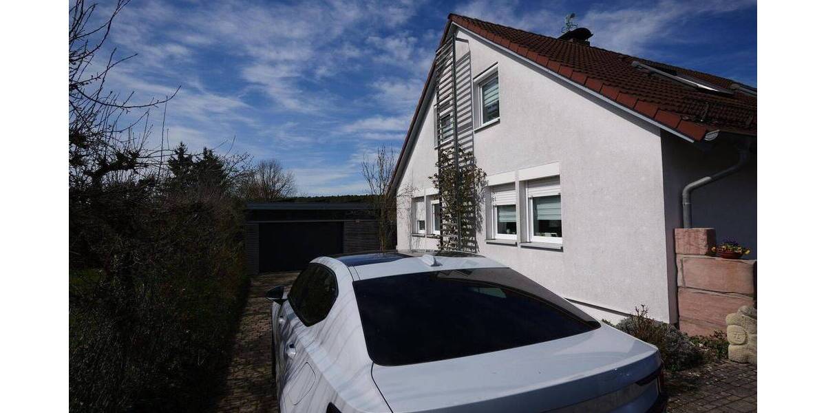 Einfamilienhaus Neunkirchen am Brand Neunkirchen - 9 Zimmer, 225 m&sup2;, 1.190.000&euro; | Angebot:26915851