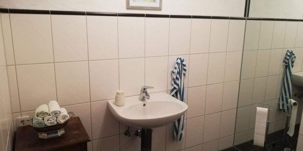 Einfamilienhaus Reil - 5 Zimmer, 142 m&sup2;, 1.200&euro; | Angebot:25870177