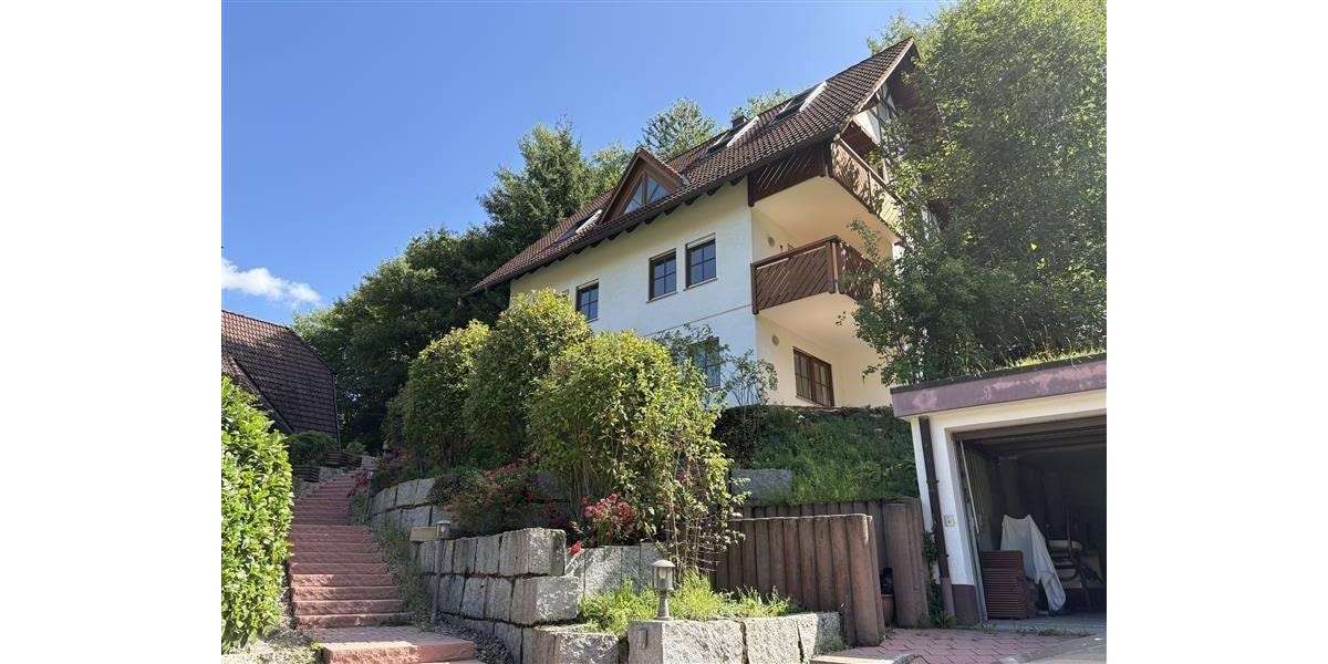 Einfamilienhaus Sasbachwalden - 6.5 Zimmer, 213 m&sup2;, 2.100&euro; | Angebot:27010412