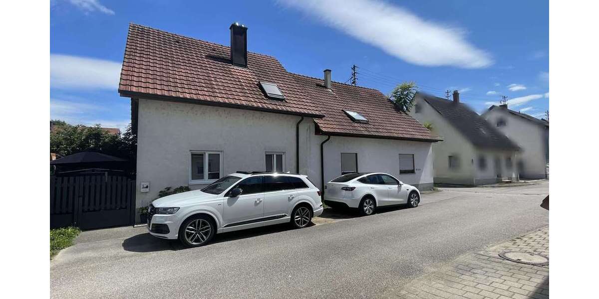 Haus zum Kaufen in Neuenburg 650.000 € 210 m² 8 zimmer