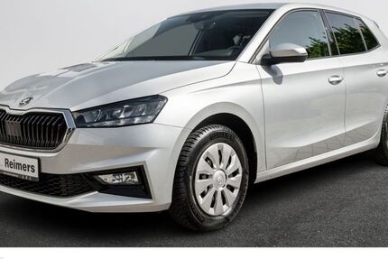 Skoda Fabia 11.800 km 15.990 &euro; Schenefeld 22869