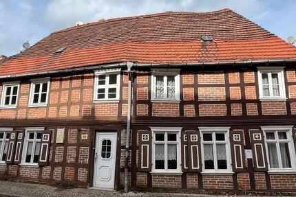 Haus Seehausen (Altmark) - 10 Zimmer, 120 m&sup2;, 29.800&euro; | Angebot:26777434
