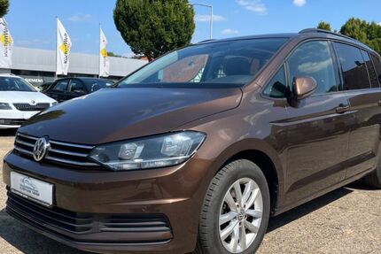 VW Touran 149.861 km 15.480 € Bruchhausen-Vilsen 27305