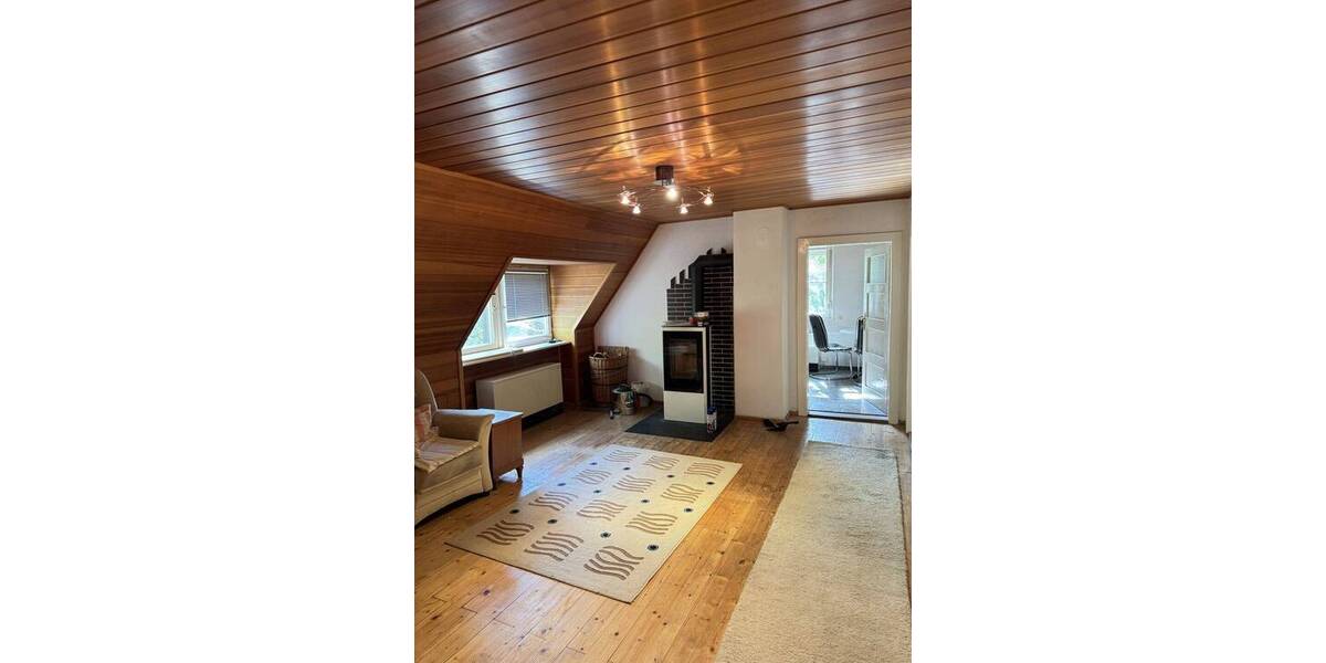 Einfamilienhaus Weisendorf / Oberlindach Oberlindach - 9 Zimmer, 205 m&sup2;, 1.595&euro; | Angebot:25672959