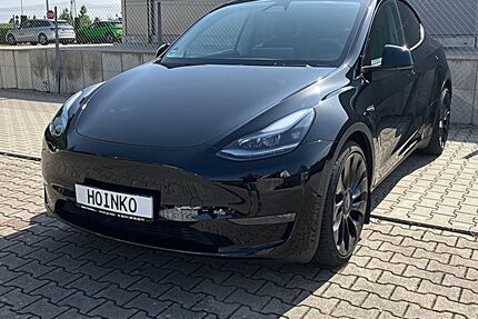Tesla Model Y 12.000 km 48.750 € Friedberg - Derching 86316