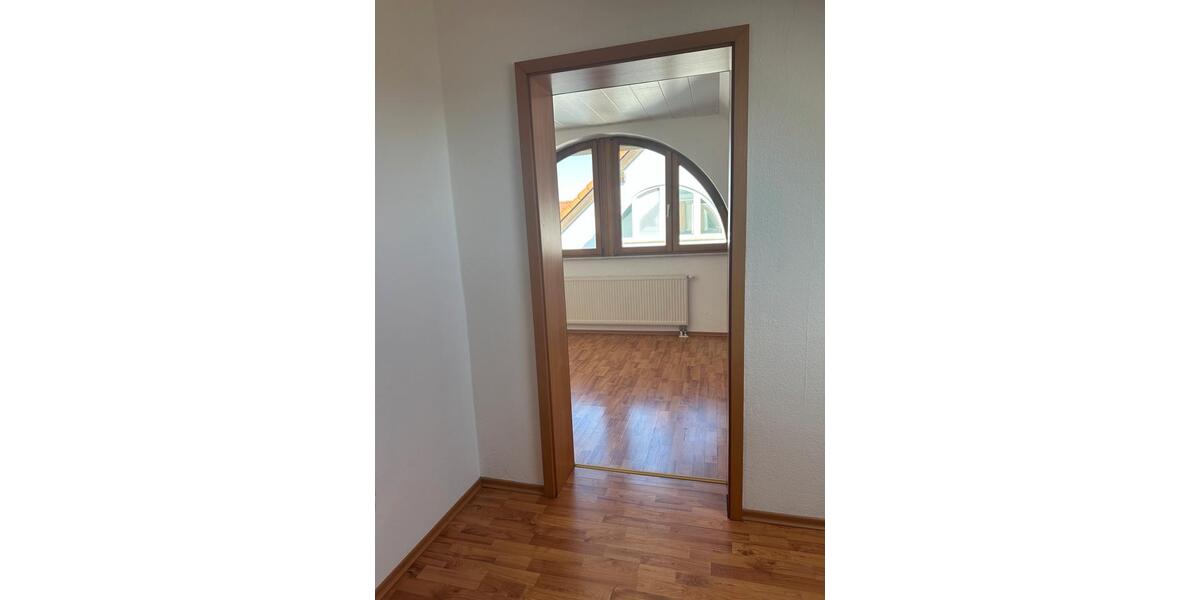 Maisonettenwohnung Linden - 3.5 Zimmer, 108 m&sup2;, 319.000&euro; | Angebot:27084490