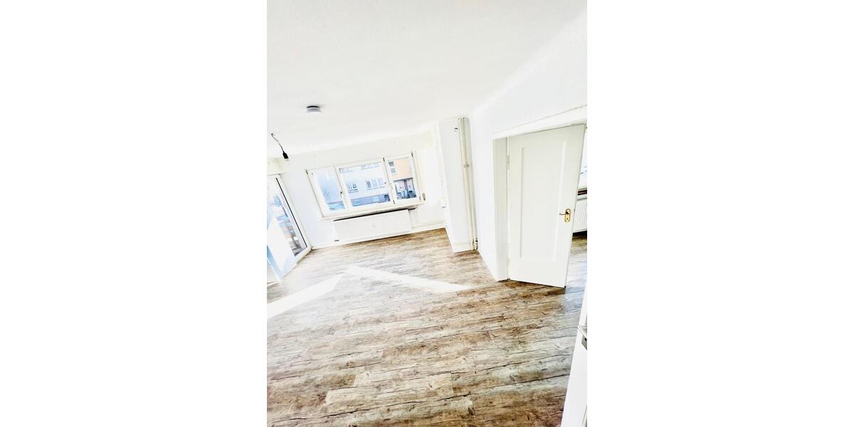 3-Zi.-EG-Whg in PF-Eutingen – Erstbezug Bad & überdachte Terrasse 3 zimmer