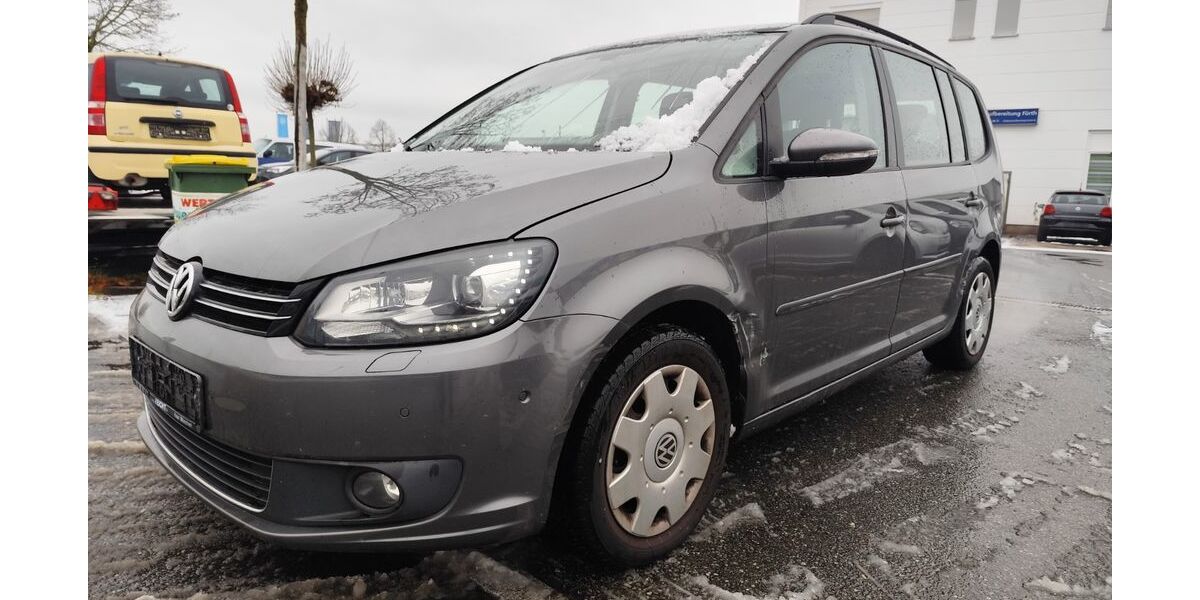 VW Touran 210.000 km 5.450 &euro; Fürth 90763