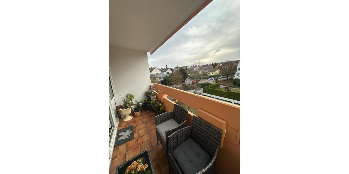Helle 4-Zimmer-Wohnung mit Balkon und Einbauküche in Taunusstein 4 zimmer