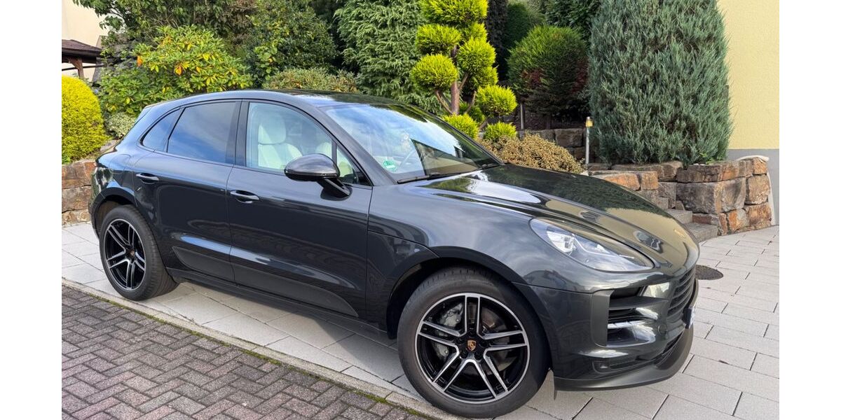 Porsche Macan 33.700 km 62.711 € Arzbach 56337