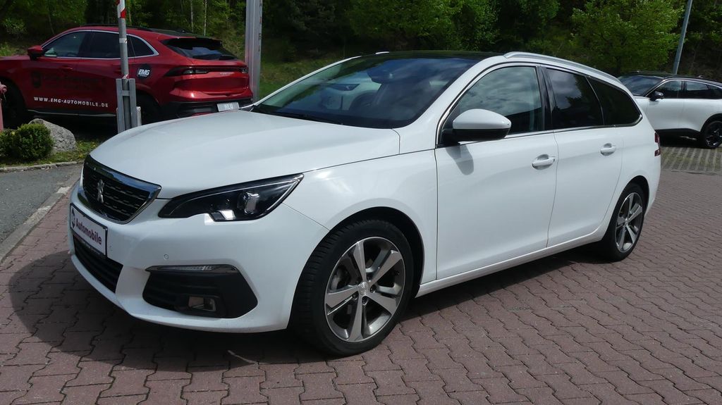 Peugeot 308 115.700 km 11.990 &euro; Schneeberg 08289