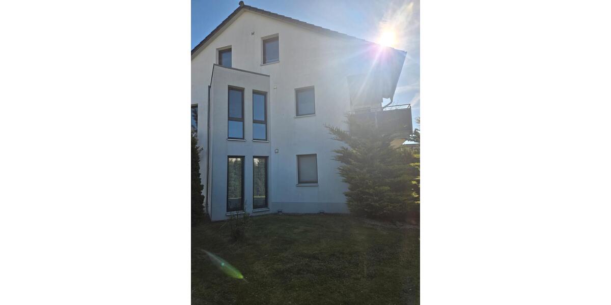 Erdgeschoßwohnung Horn-Bad Meinberg Bad Meinberg - 3 Zimmer, 84 m&sup2;, 790&euro; | Angebot:26384285