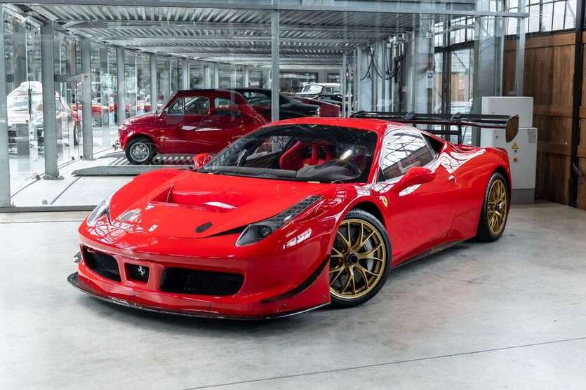 Ferrari 458 22.000 km 268.890 € Neuss 41460