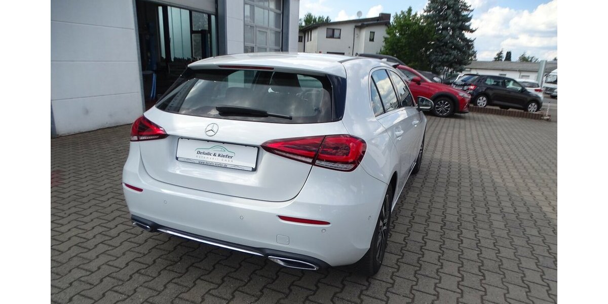 Mercedes-Benz A 180 Progressive Automatik, Rückfahrkamera, LED S 22.611 km 23.590 &euro; Rodgau 63110