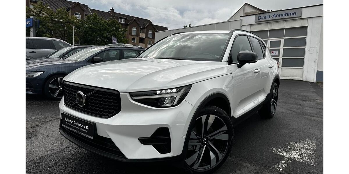 Volvo XC40 15.729 km 37.444 &euro; Siegburg 53721