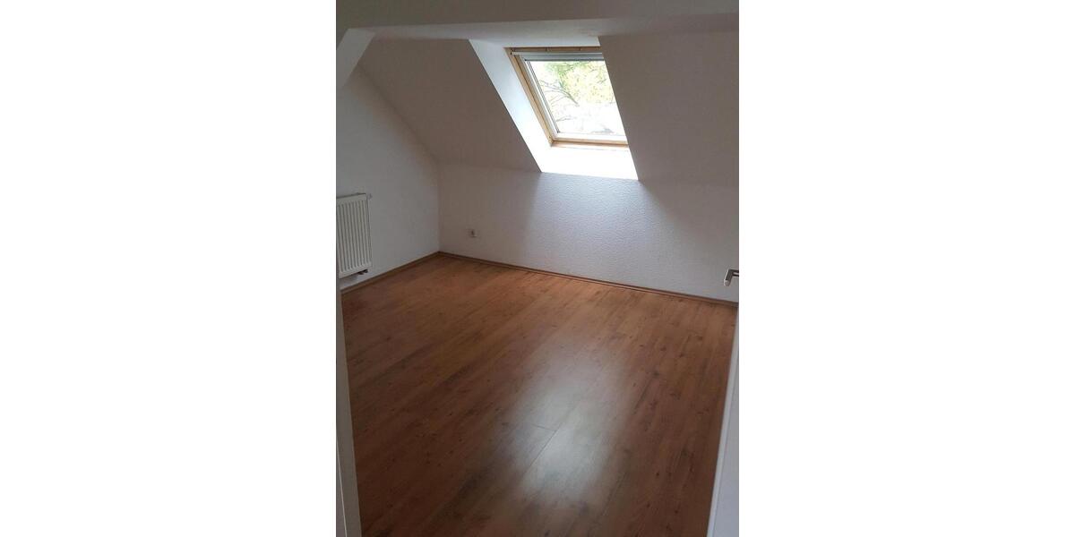 Dachgeschoßwohnung Magdeburg Leipziger Straße - 3 Zimmer, 67 m&sup2;, 135.000&euro; | Angebot:26034118