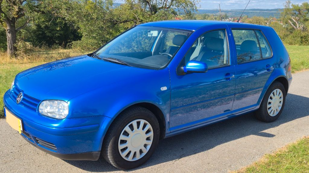 VW Golf 48.300 km 2.900 &euro; Backnang 71522