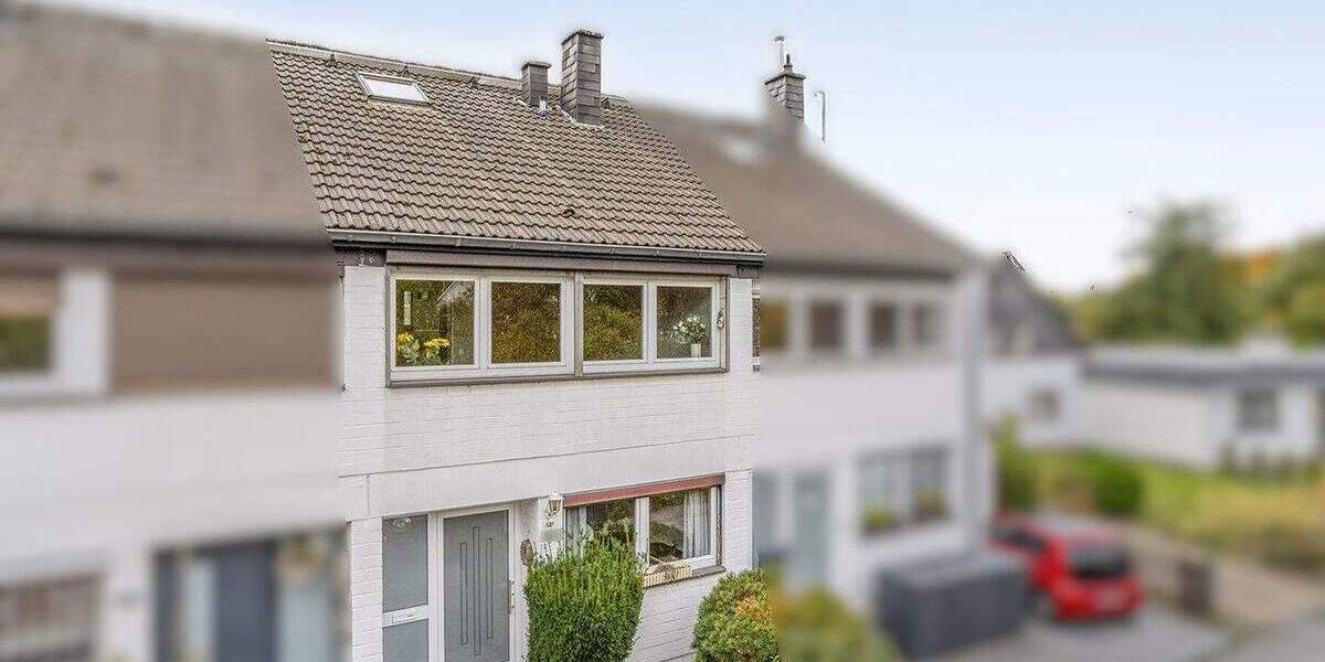 Reihenmittelhaus Ratingen Zentrum - 4 Zimmer, 106 m&sup2;, 384.400&euro; | Angebot:24111904