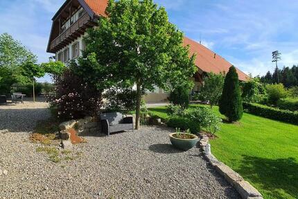 Haus Meßkirch - 8 Zimmer, 440 m&sup2;, 1.650.000&euro; | Angebot:27112305