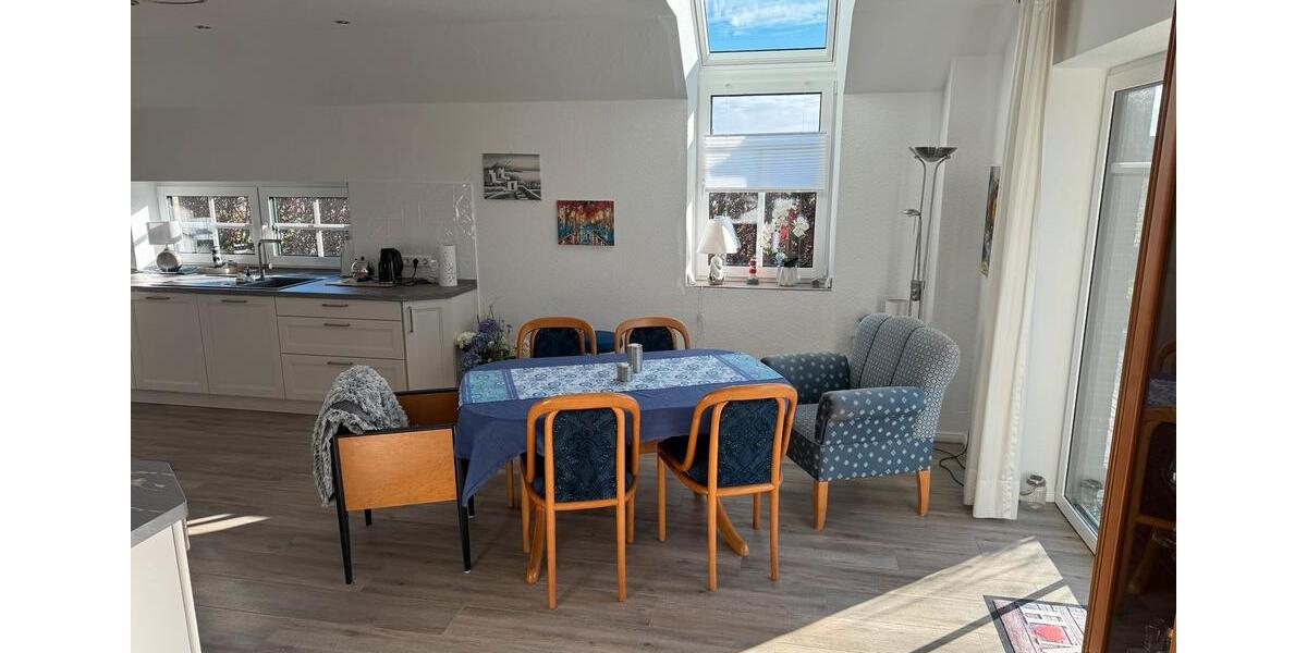 Erdgeschoßwohnung Blomberg - 3 Zimmer, 110 m&sup2;, 1.800&euro; | Angebot:19719172