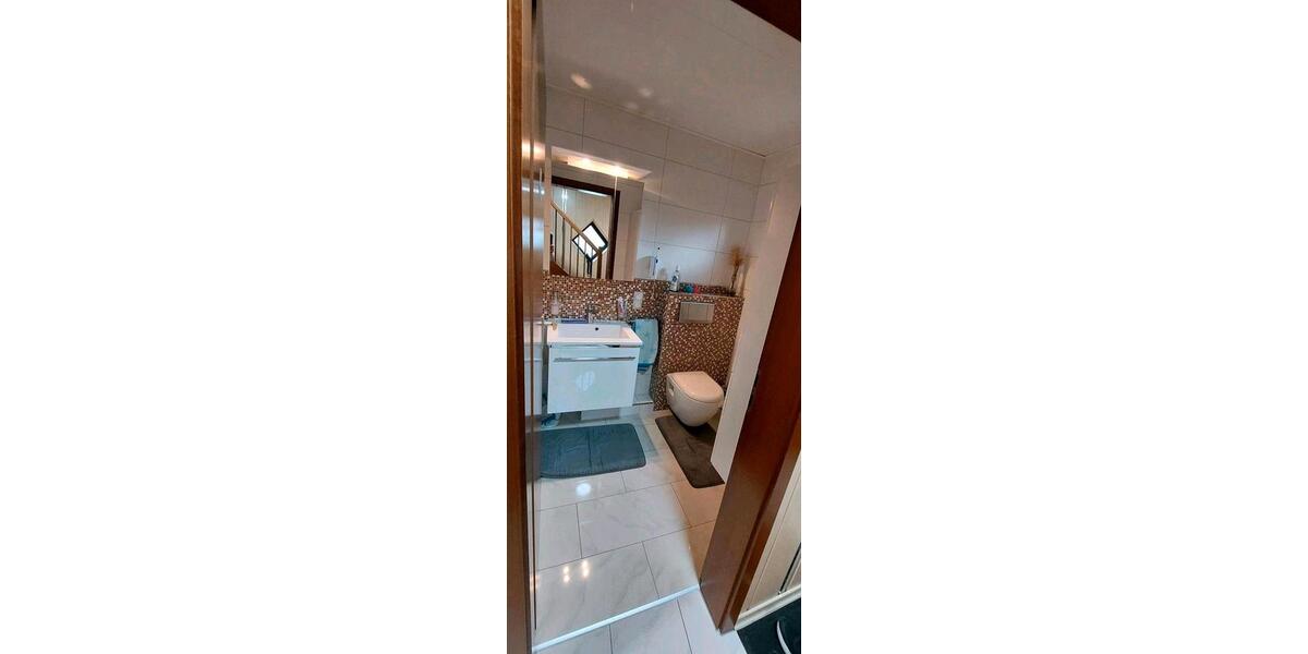 Doppelhaushälfte Duisburg Ruhrort - 5 Zimmer, 96 m&sup2;, 269.000&euro; | Angebot:26700990